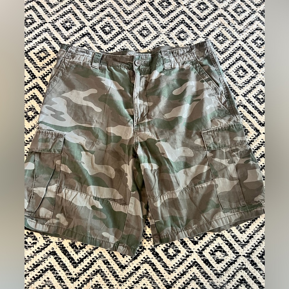 Men’s cargo shorts with a darker wash